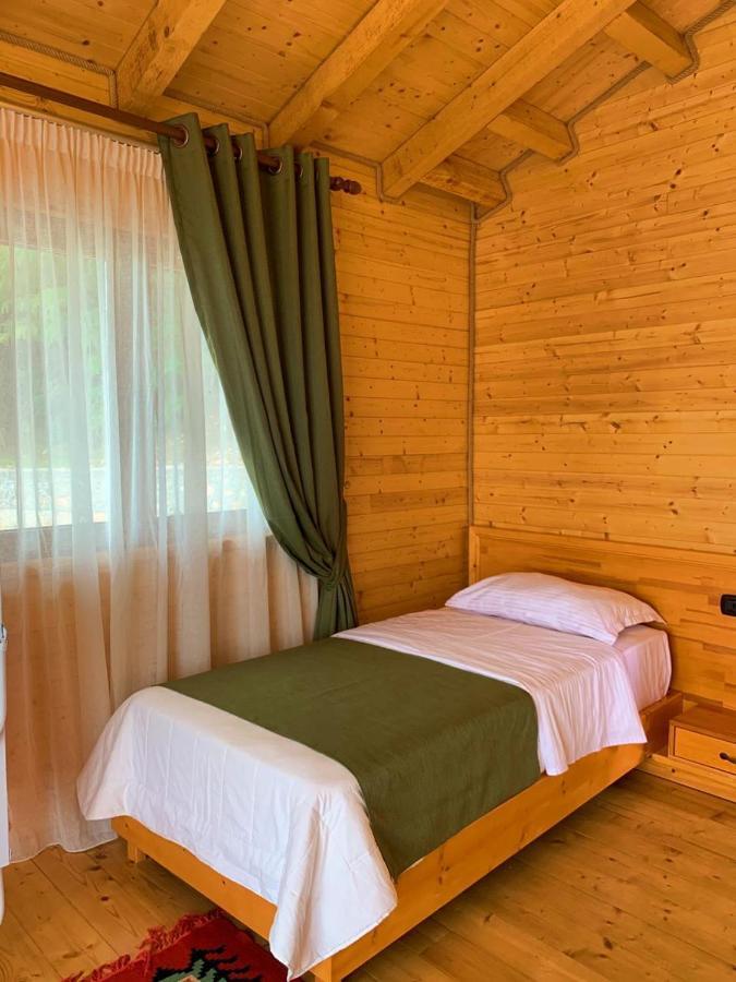 Готель Wooden House Шкодер Екстер'єр фото