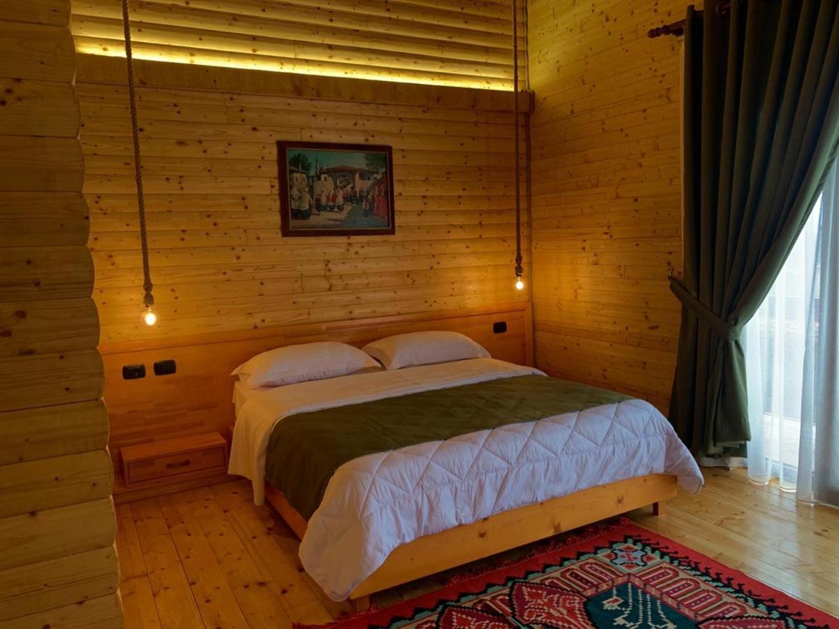 Готель Wooden House Шкодер Екстер'єр фото