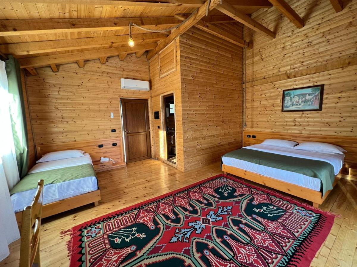 Готель Wooden House Шкодер Екстер'єр фото